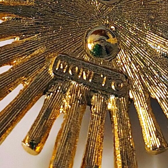 Vintage Monet Starfish Atomic Star Sun Starburst Pendant MCM Vintage Jewelry - Picture 3 of 6